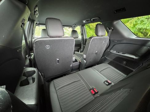 Used 2025 Nissan Pathfinder Rock Creek AWD/4WD image 11