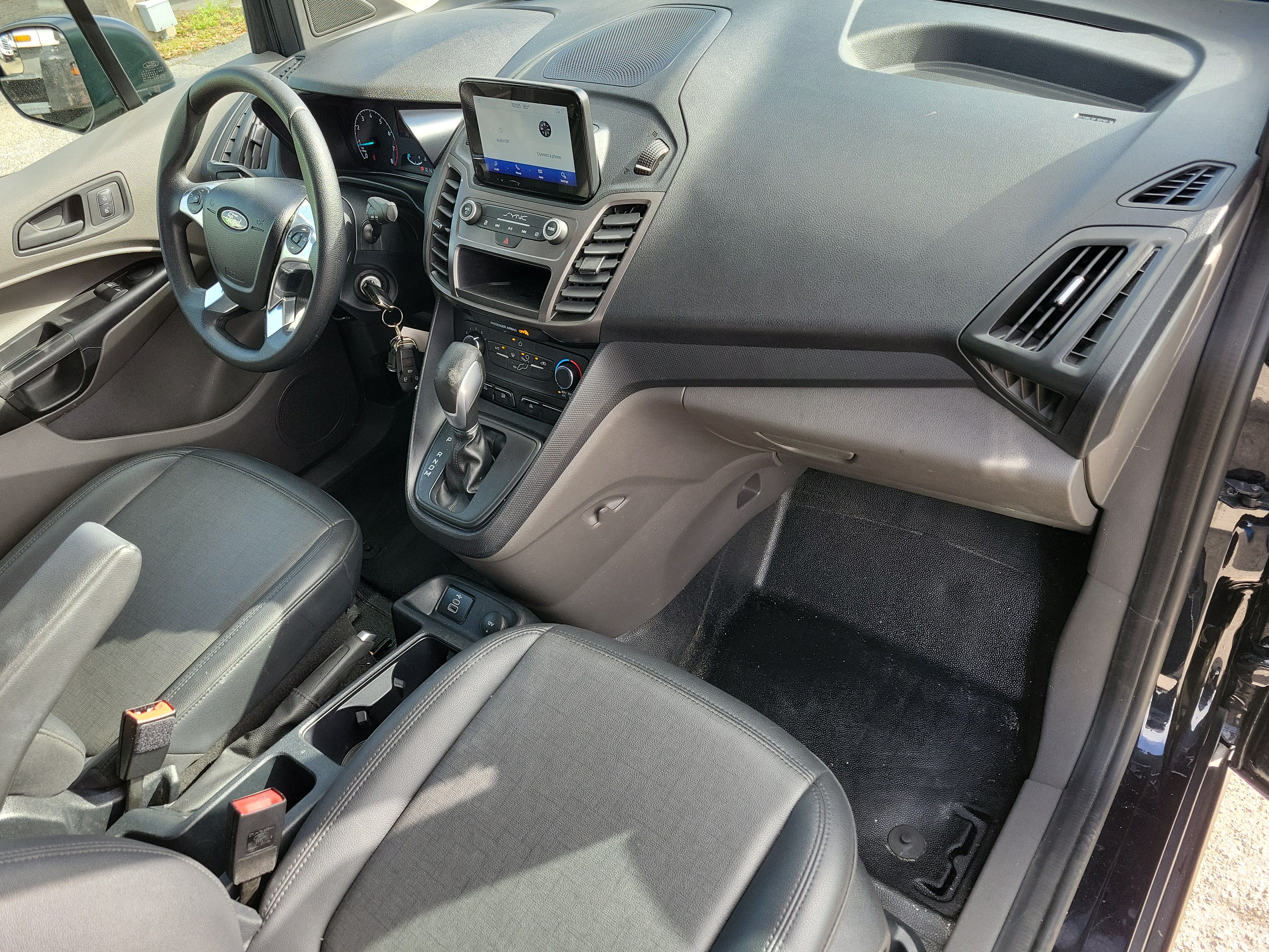 Used 2023 Ford Transit Connect XL FWD image 9