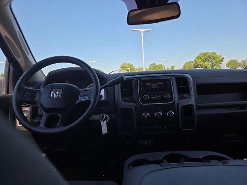 Used 2018 RAM 2500 Tradesman w/ Chrome Appearance Group AWD/4WD image 18