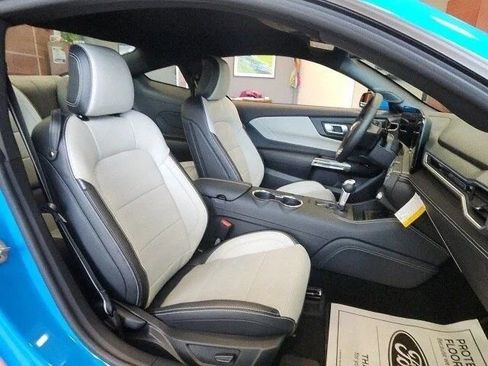 Used 2024 Ford Mustang Premium image 11