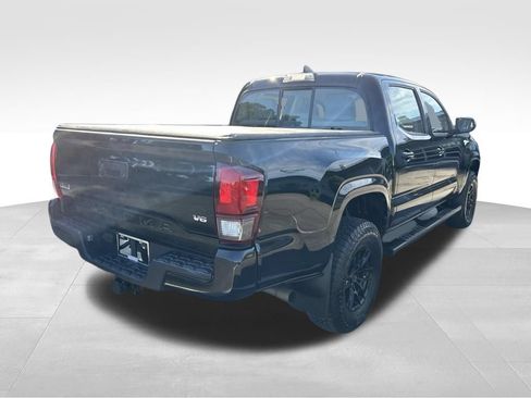 Used 2018 Toyota Tacoma SR w/ SR Convenience Package AWD/4WD image 5