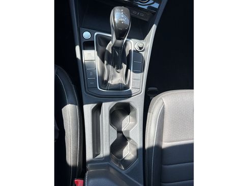 Used 2024 Volkswagen Jetta SE FWD image 22