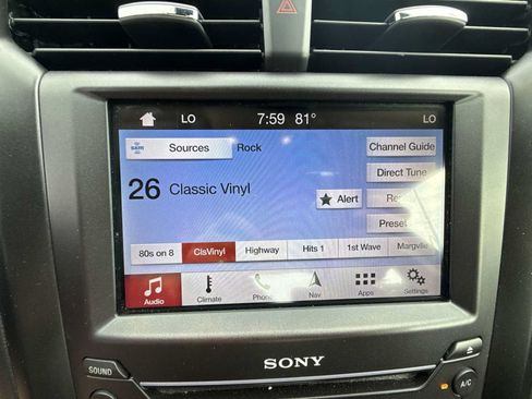 Used 2019 Ford Fusion Energi Titanium FWD image 13