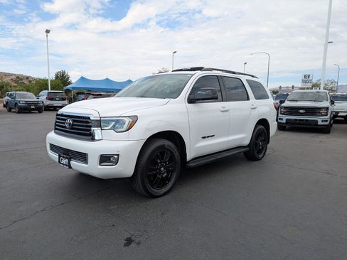 Used 2019 Toyota Sequoia TRD Sport w/ TRD Sport Premium Package AWD/4WD image 8