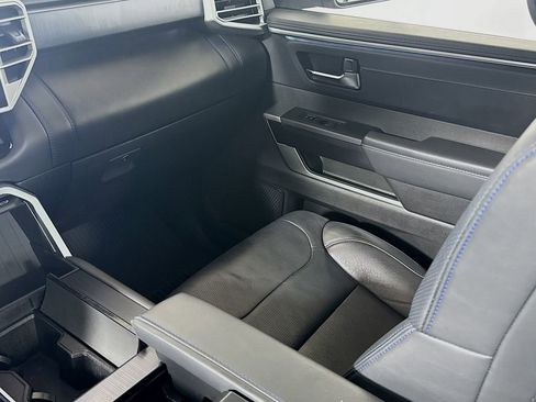 Used 2025 Toyota Tundra Platinum image 25