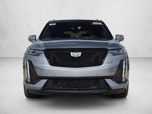 Used 2023 Cadillac XT6 Sport w/ Technology Package image 2