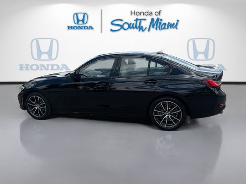 Used 2022 BMW 330i Sedan w/ Driving Assistance Package RWD image 4