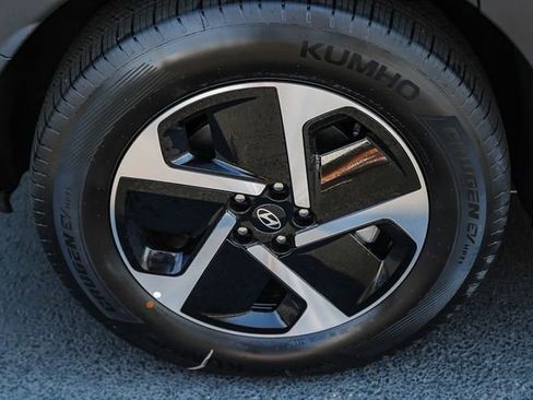 New 2026 Hyundai Ioniq 9 SE image 11