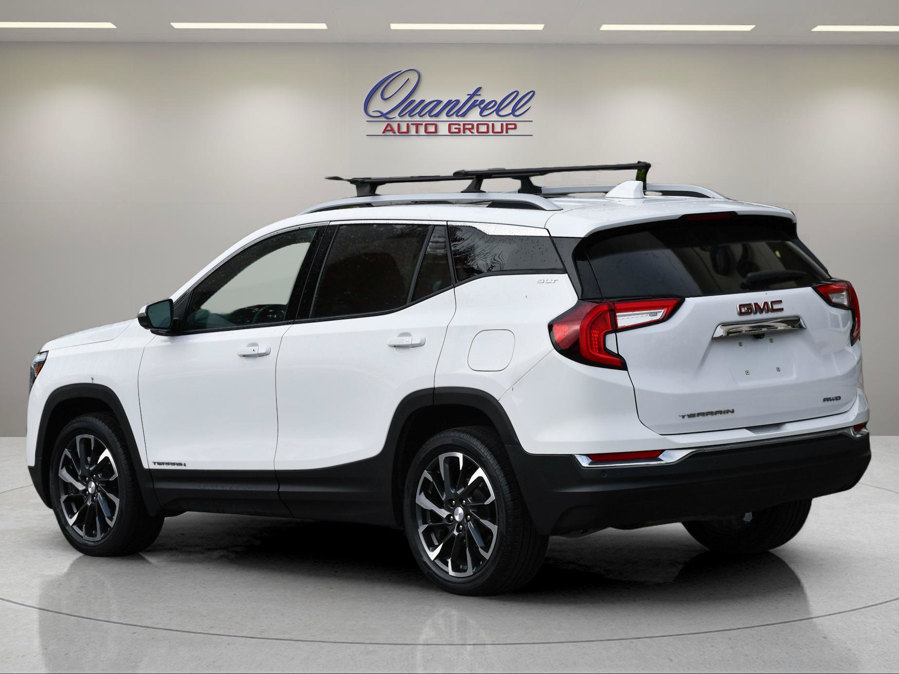 Used 2023 GMC Terrain SLT w/ Infotainment Package II AWD/4WD image 6