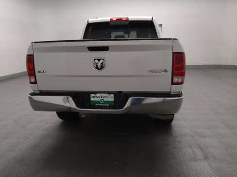 Used 2020 RAM 1500 Classic SLT image 7
