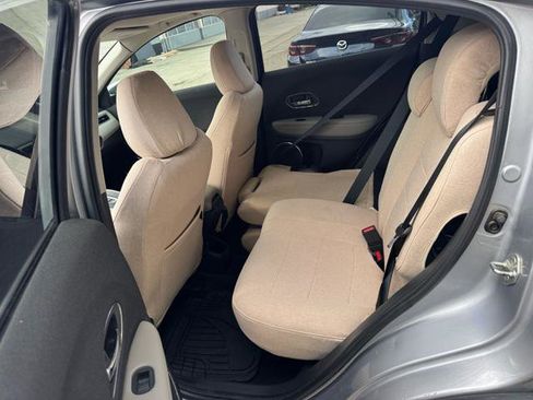 Used 2019 Honda HR-V EX image 7