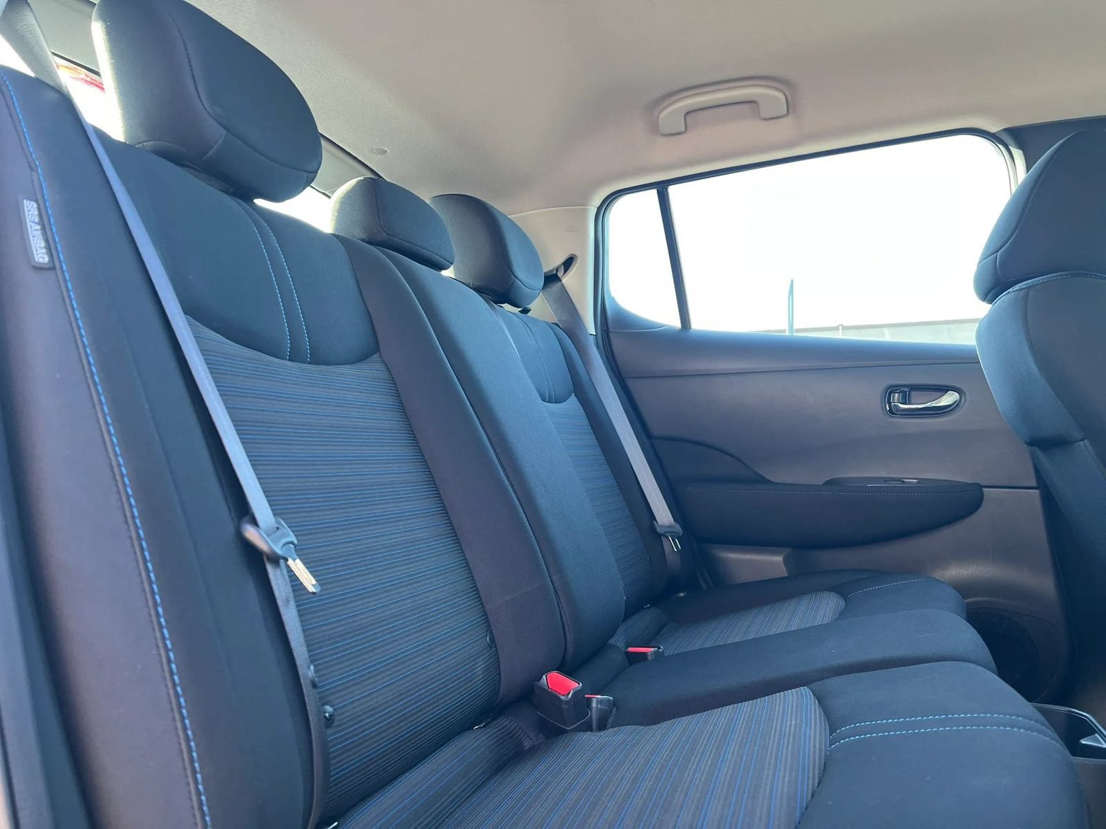 Used 2024 Nissan Leaf S FWD image 27