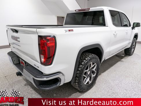Used 2024 GMC Sierra 1500 SLE w/ X31 Off-Road Package AWD/4WD image 5
