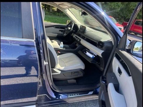 Used 2025 Honda Pilot EX-L image 25