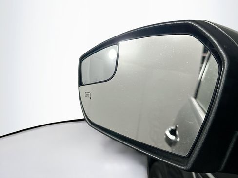 Used 2019 Ford Escape Titanium image 16