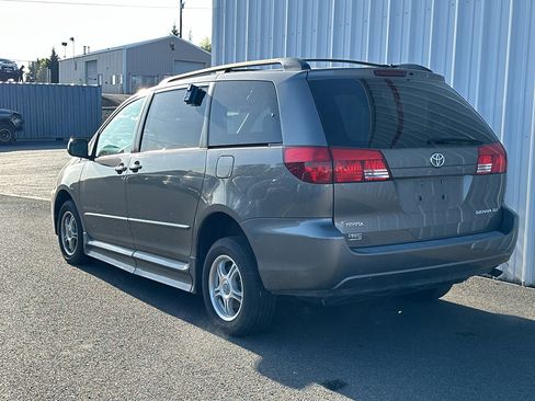 Used 2004 Toyota Sienna FWD image 4
