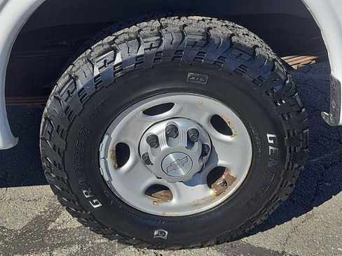 Used 2016 Chevrolet Express 2500 image 8