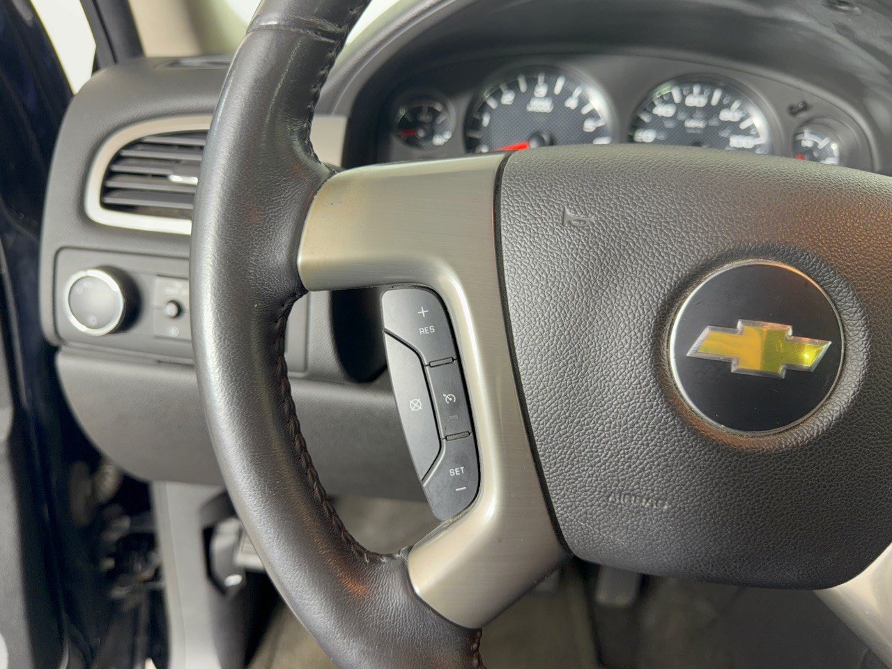 Used 2011 Chevrolet Avalanche LT w/ Luxury Package RWD image 18