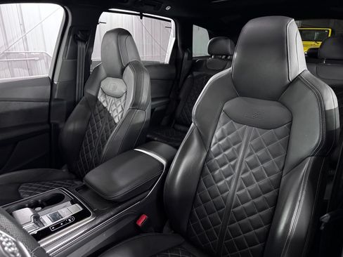 Used 2024 Audi SQ7 Premium Plus AWD/4WD image 40