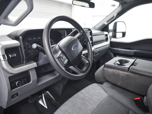 Used 2024 Ford F250 XLT image 15