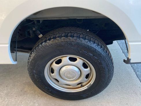 Used 2013 Ford F150 XL w/ Mid Equipment Group RWD image 23