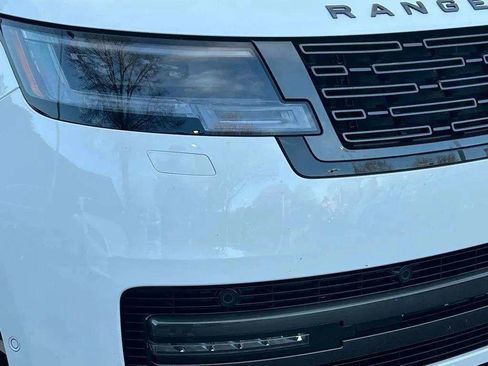 Used 2023 Land Rover Range Rover SE image 31