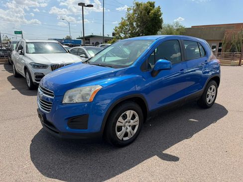 Used 2015 Chevrolet Trax LS FWD image 1