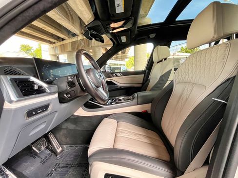 Used 2024 BMW X7 M60i w/ Executive Package AWD/4WD image 15