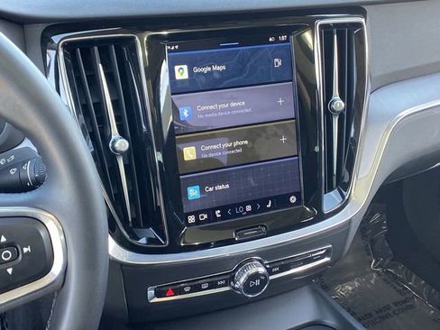 Certified 2023 Volvo S60 B5 Core w/ Climate Package image 28