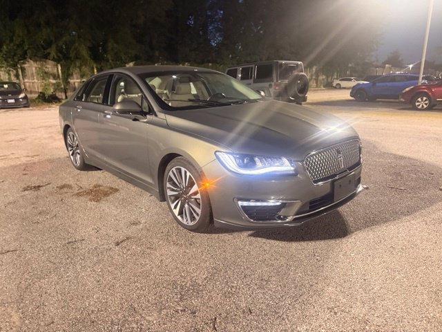 Used 2017 Lincoln MKZ Reserve w/ Climate Package FWD image 1