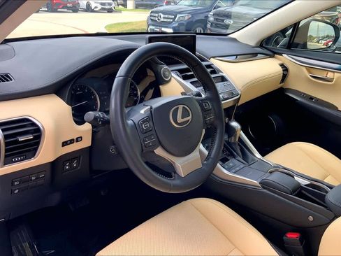 Used 2018 Lexus NX 300 image 15