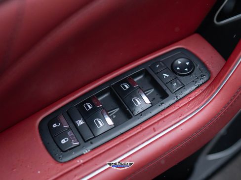 Used 2019 Maserati Levante S GranSport image 38