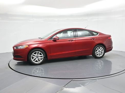 Used 2016 Ford Fusion SE FWD image 28