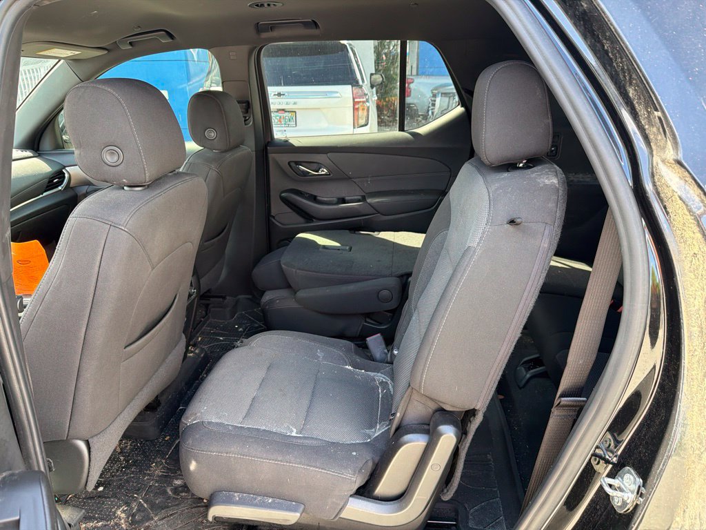 Used 2023 Chevrolet Traverse LT FWD image 18