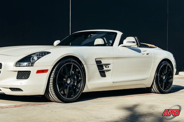 Used 2012 Mercedes-Benz SLS AMG Roadster image 66