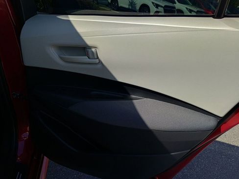 Used 2023 Toyota Corolla LE FWD image 18