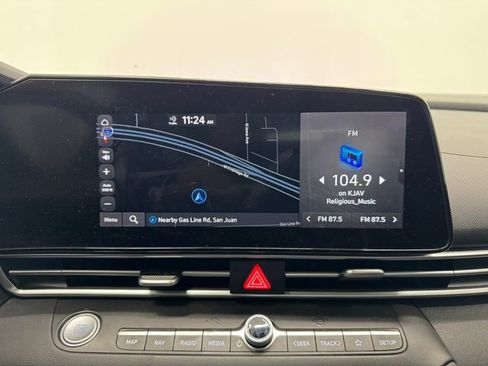 Used 2023 Hyundai Elantra SEL w/ Convenience Package image 28