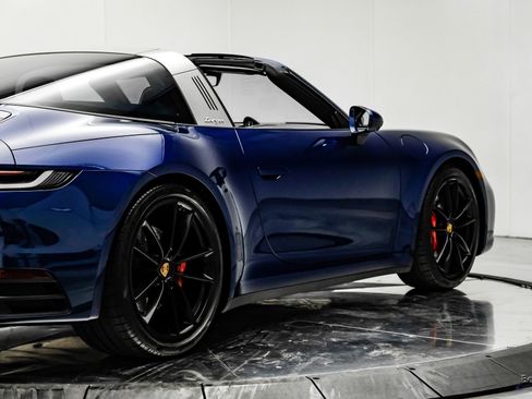 Used 2024 Porsche 911 Targa 4S image 21