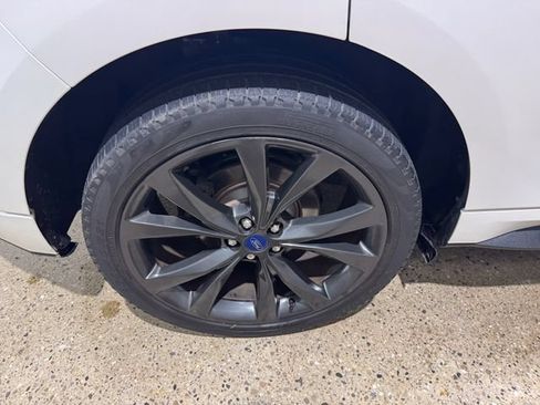 Used 2015 Ford Edge Sport w/ Equipment Group 401A AWD/4WD image 29