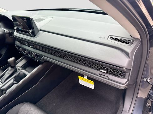 New 2025 Honda Accord SE image 23