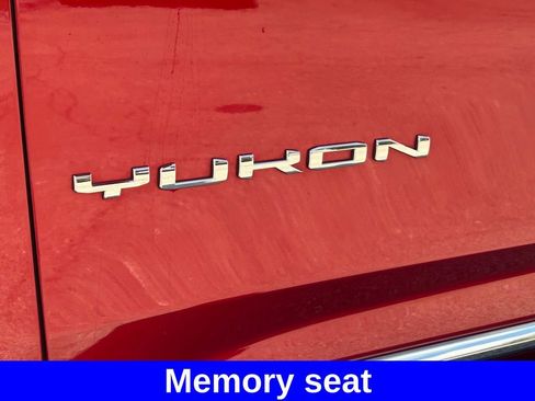 Used 2023 GMC Yukon XL SLT image 17