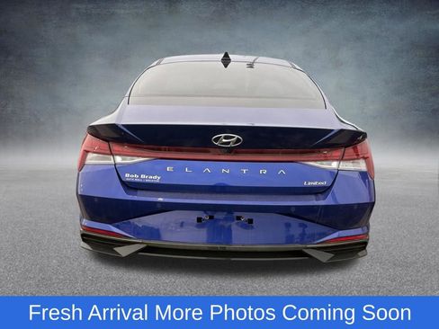 Used 2023 Hyundai Elantra Limited FWD image 5