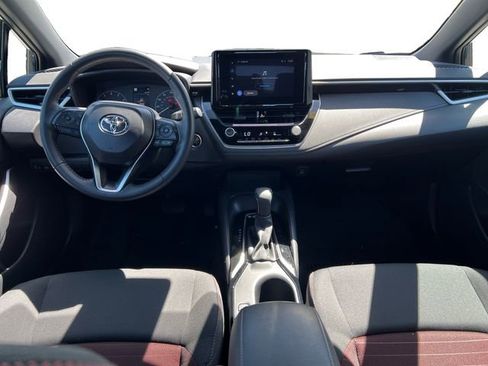 Used 2025 Toyota Corolla SE image 14