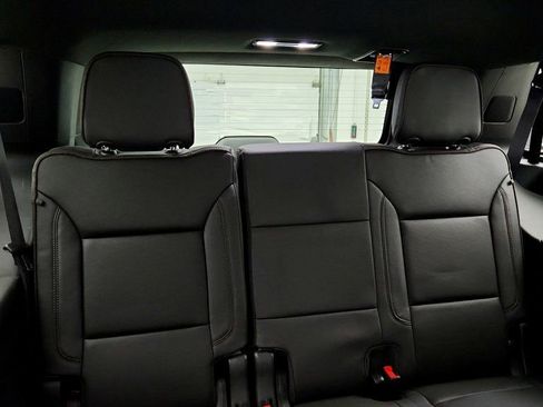 Used 2024 Chevrolet Tahoe High Country w/ Advanced Technology Package image 23
