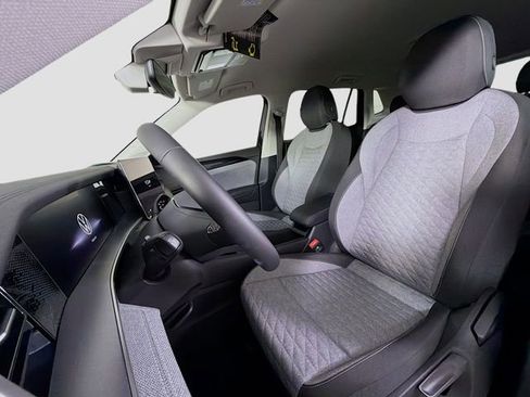 New 2026 Volkswagen Tiguan S image 11