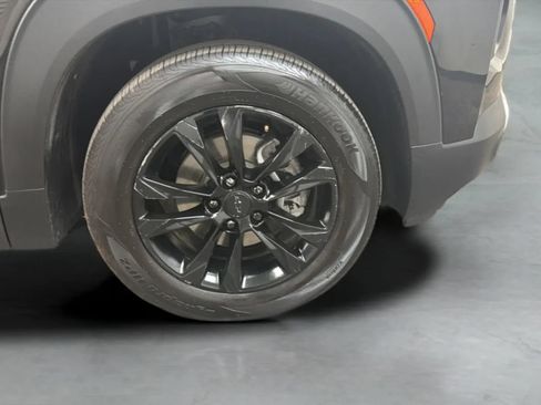 Used 2023 Chevrolet TrailBlazer LT FWD image 26