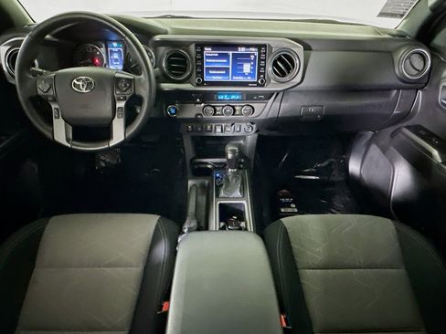 Used 2023 Toyota Tacoma TRD Off-Road w/ Technology Package RWD image 27