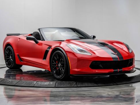 Used 2015 Chevrolet Corvette Z06 w/ 3LZ Preferred Equipment Group image 27