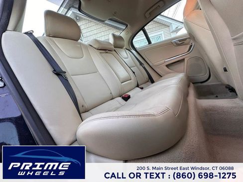 Used 2016 Volvo S60 T5 Premier image 13