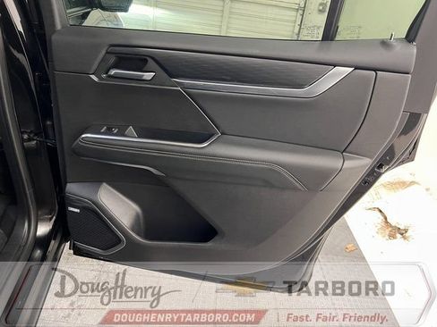 Used 2025 GMC Acadia Elevation FWD image 41